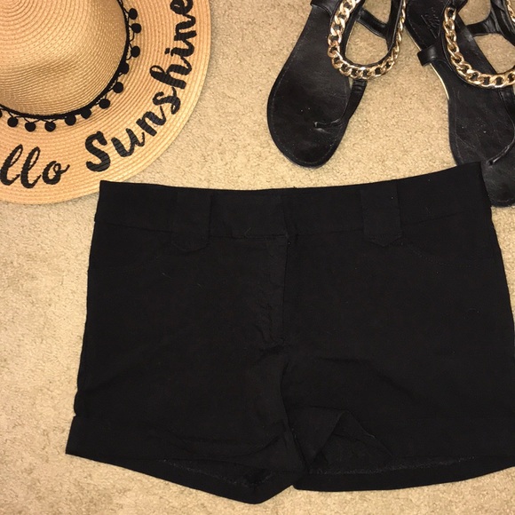 Black shorts stretchy size 11 - Picture 3 of 6